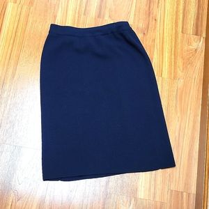 Lecomte Classic navy blue skirt